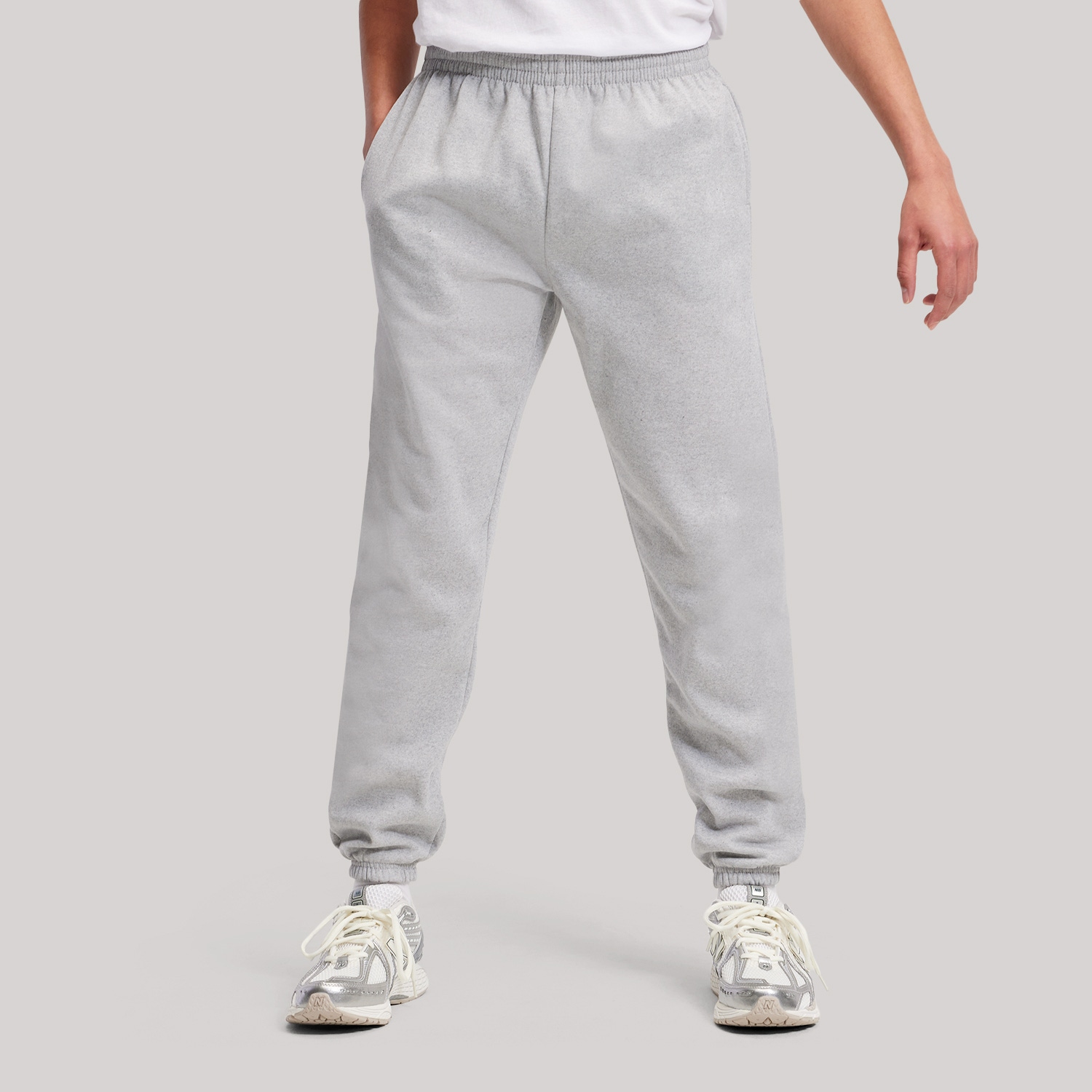 grijze-joggingbroek-heren-504scu-1.jpg