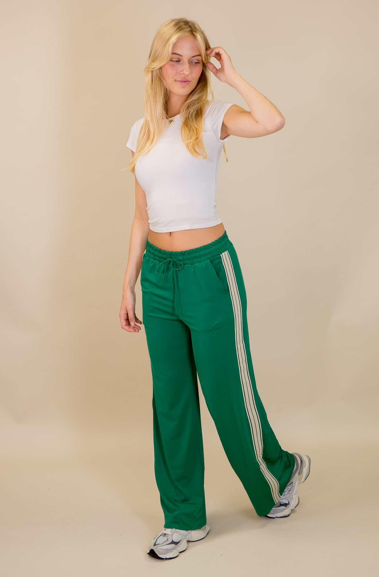 groene-broek-dames-425fxo-1.jpg
