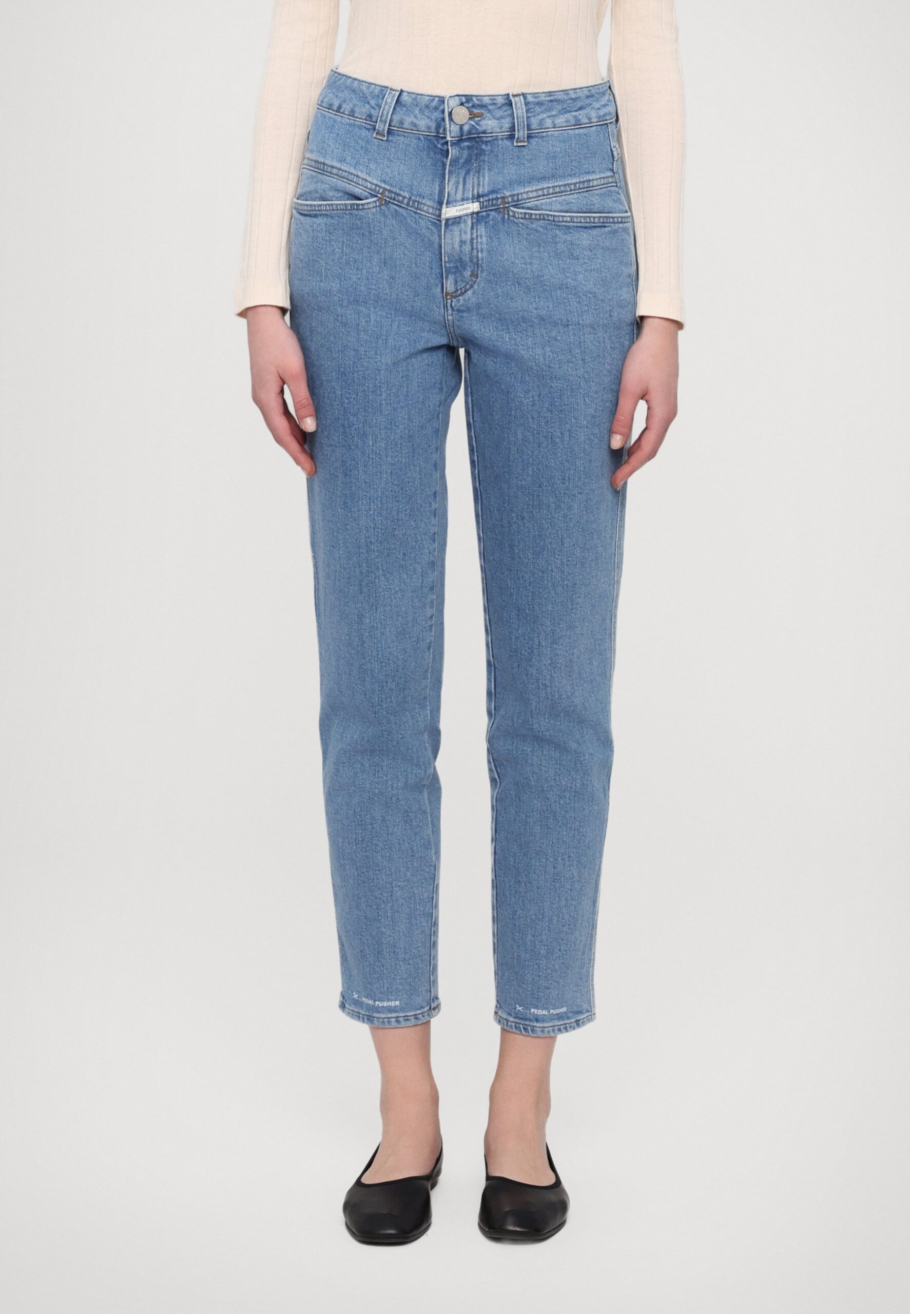 jeans-closed-175nbo-1.jpg