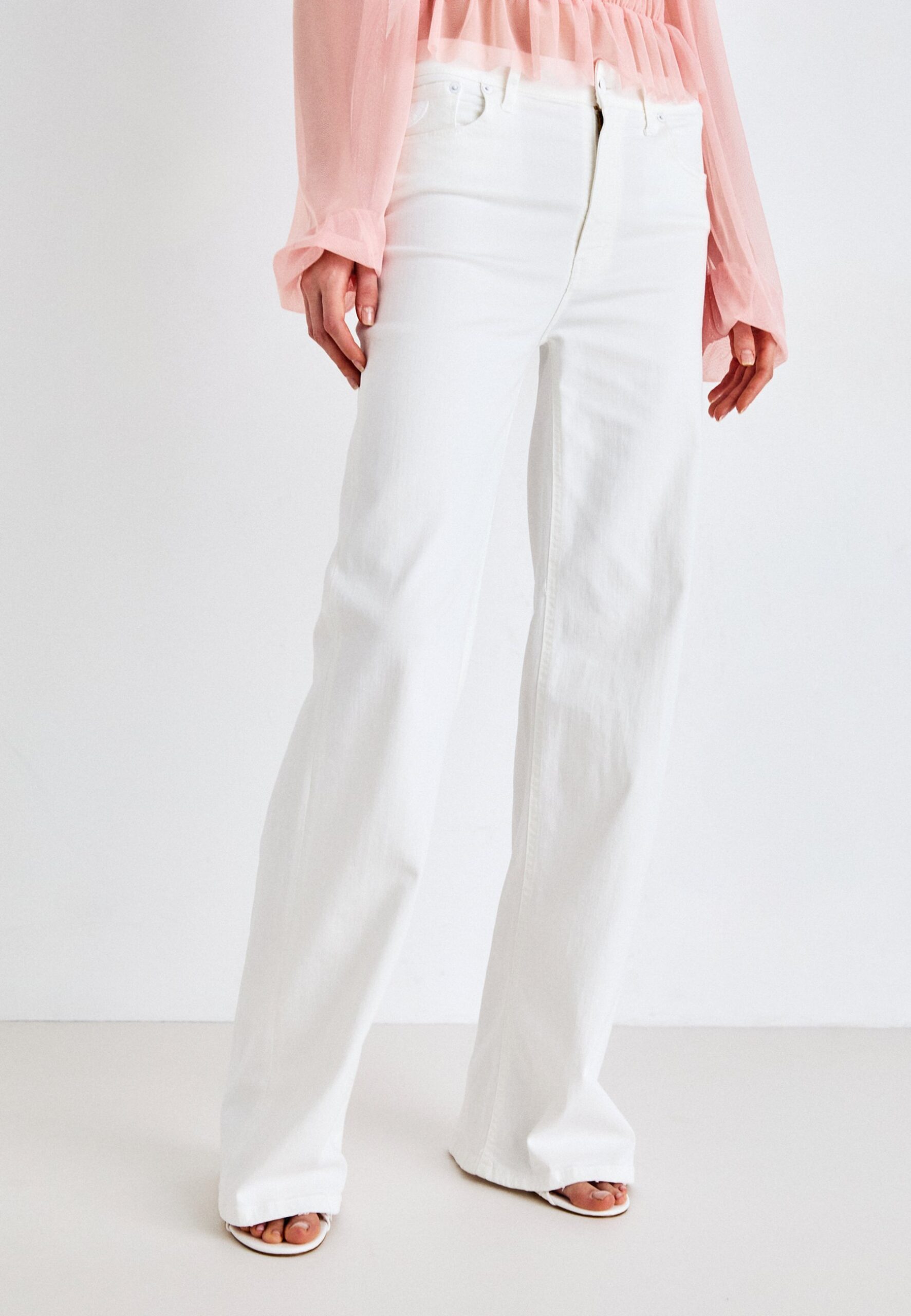 witte-jeans-185dca-1.jpg